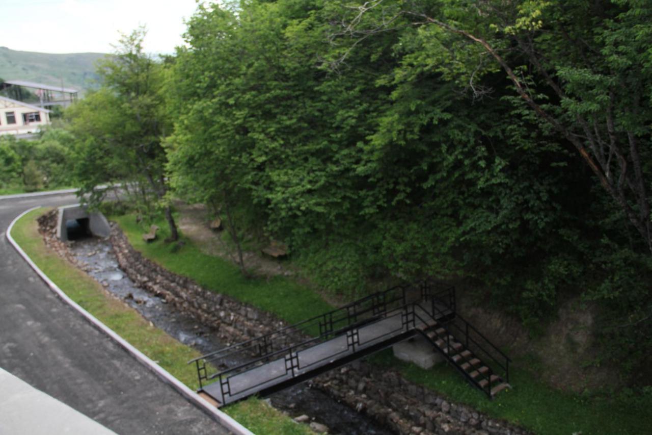 Tsaghkahovit Hotel Tsaghkadzor Extérieur photo