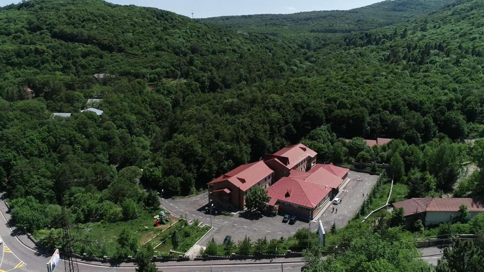 Tsaghkahovit Hotel Tsaghkadzor Extérieur photo