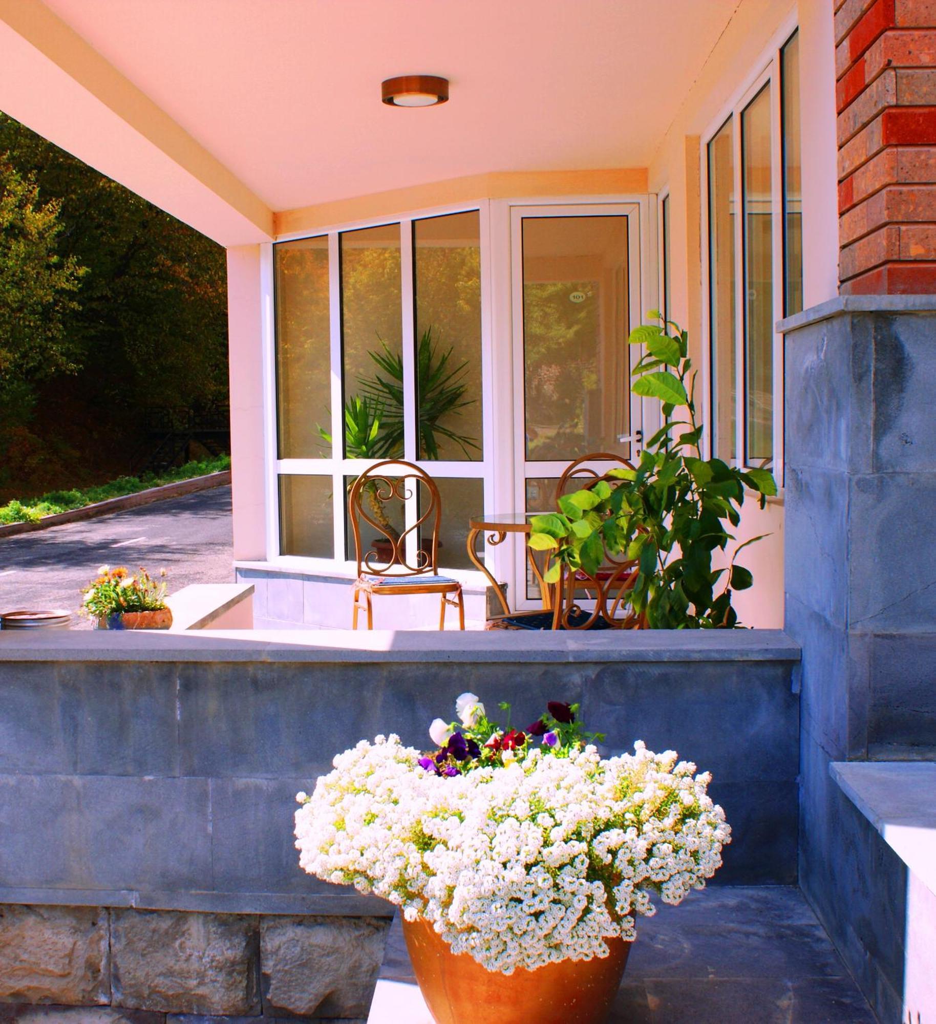 Tsaghkahovit Hotel Tsaghkadzor Extérieur photo